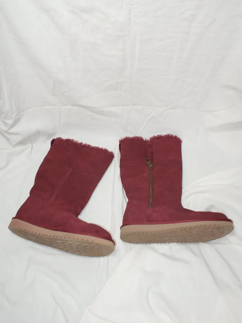 Koolaburra by Ugg Maroon Tall Shearling Boot - Size 8 - EUC